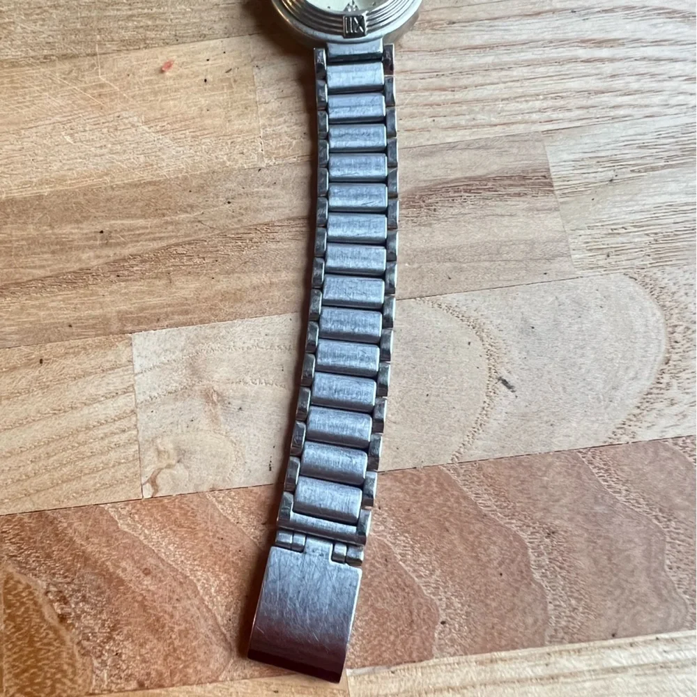 Sarah Coventry ladies two tone dress watch NEW BATTERY